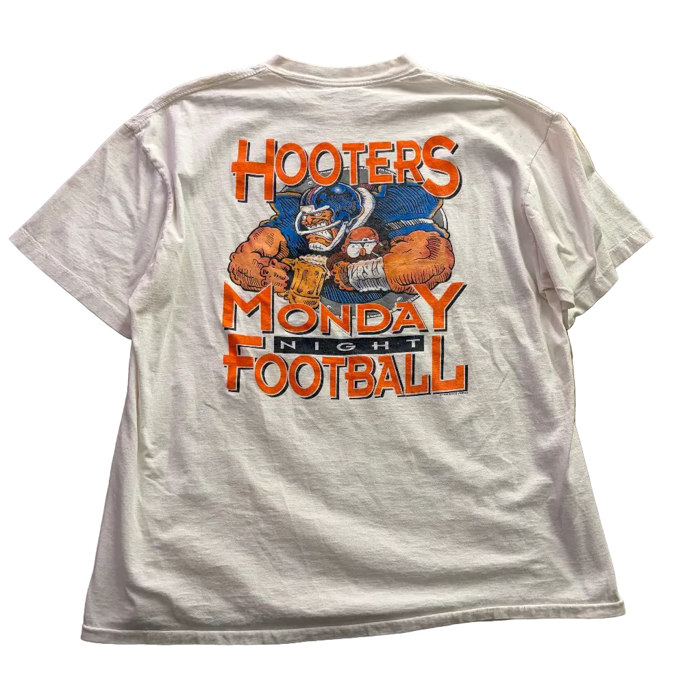 Hooters "Monday Night Football" Tee Size XL Back